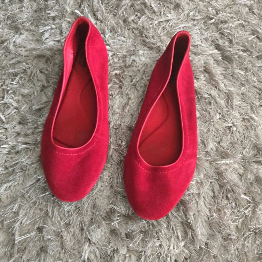 CROCS Red Flats & Loafers Comfortable Shoes